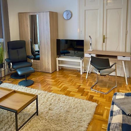 Residence In The Pedestrial Area Budapest Extérieur photo