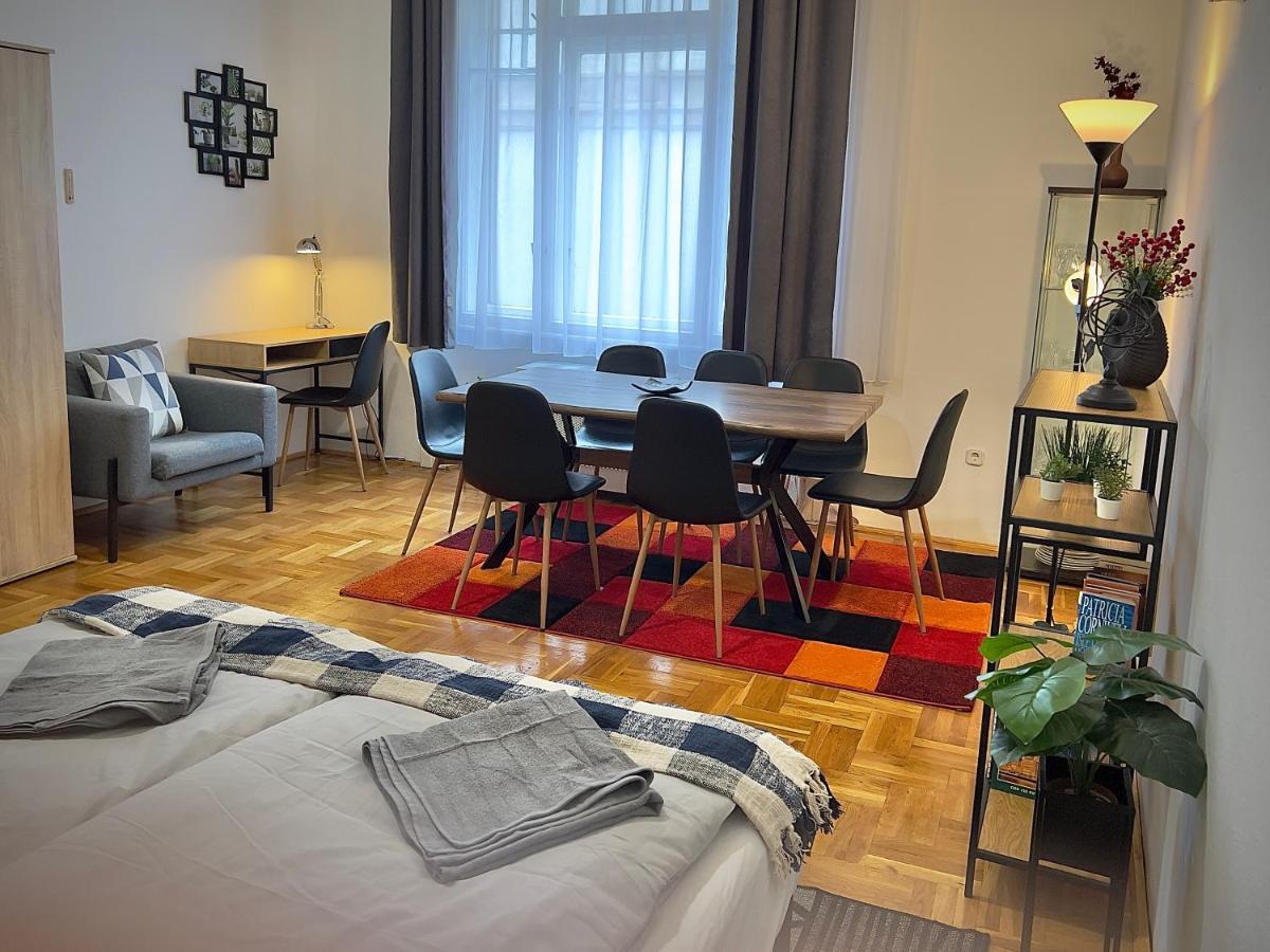 Residence In The Pedestrial Area Budapest Extérieur photo