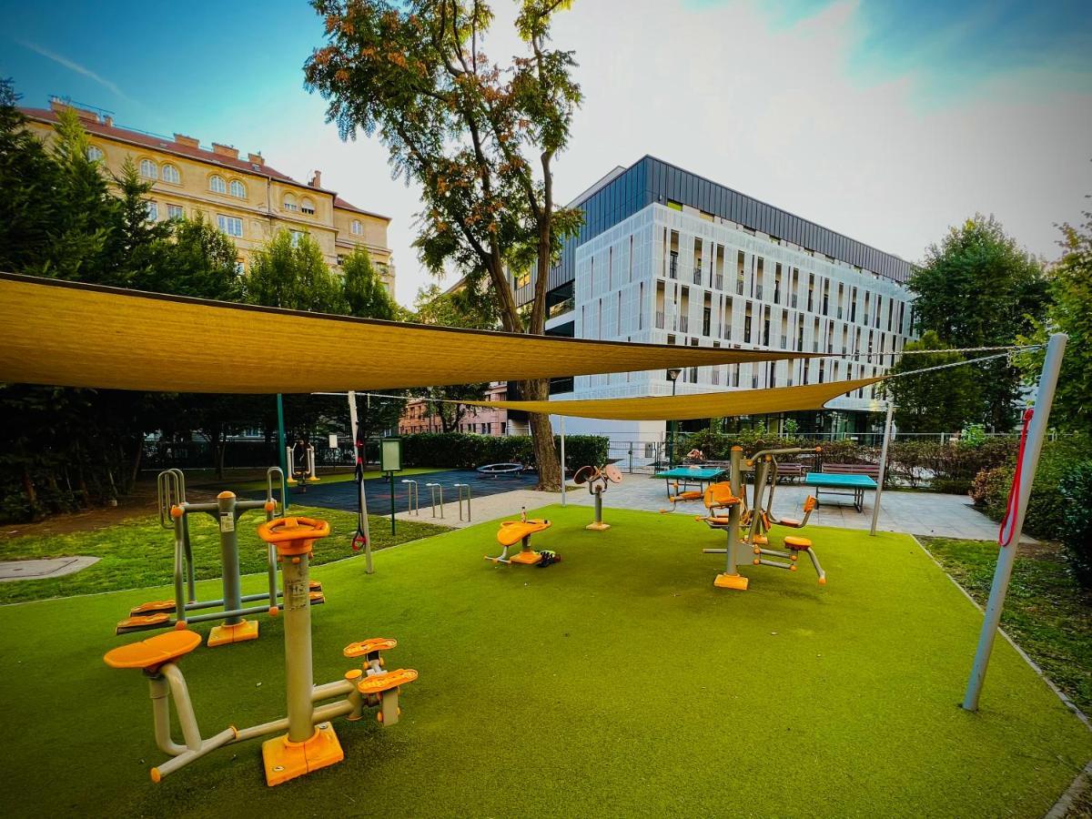 Residence In The Pedestrial Area Budapest Extérieur photo
